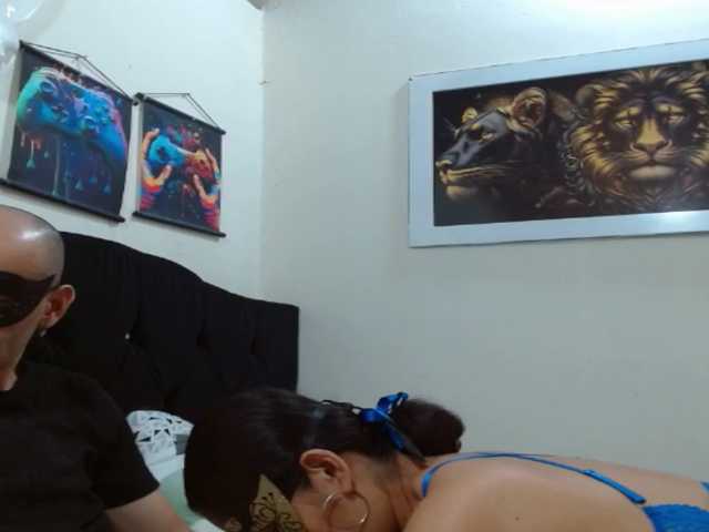 couplehot27 live webcam show