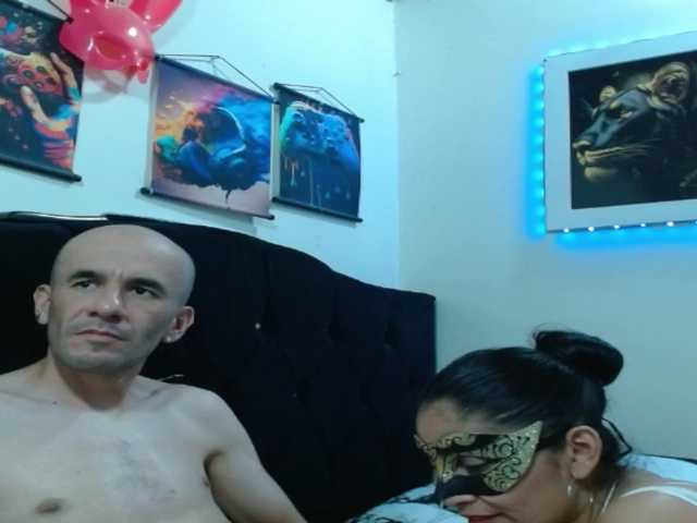 couplehot27 live cam preview
