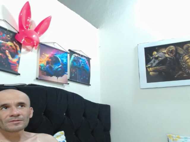 couplehot27 live cam on BongaCams