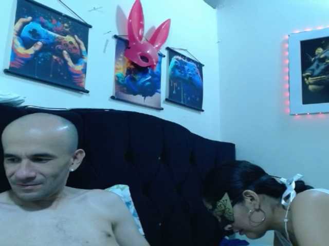 couplehot27 live cam on BongaCams