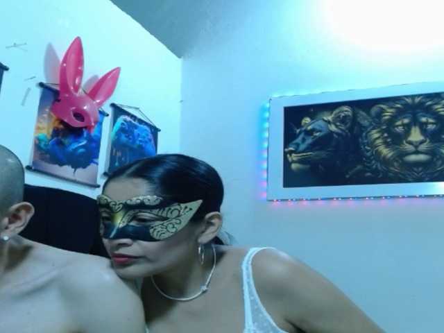 couplehot27
