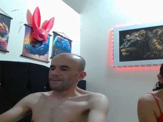 couplehot27 live cam on BongaCams