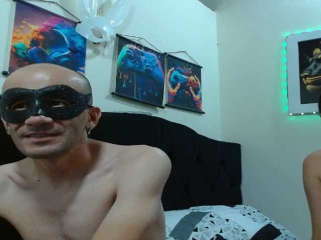 couplehot27 live webcam show
