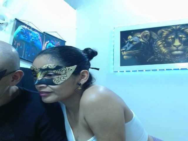 couplehot27 live cam on BongaCams