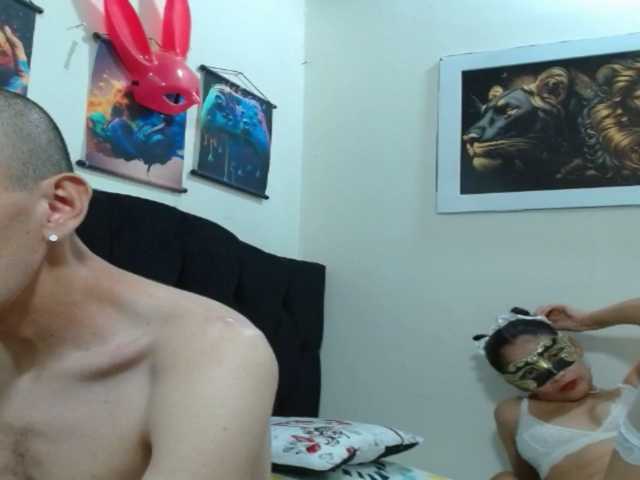 couplehot27 live cam preview