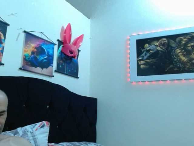 couplehot27 live cam on BongaCams