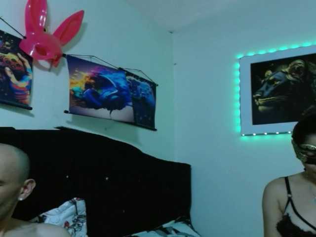 couplehot27 live cam on BongaCams