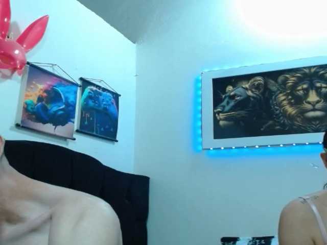 couplehot27 live cam on BongaCams