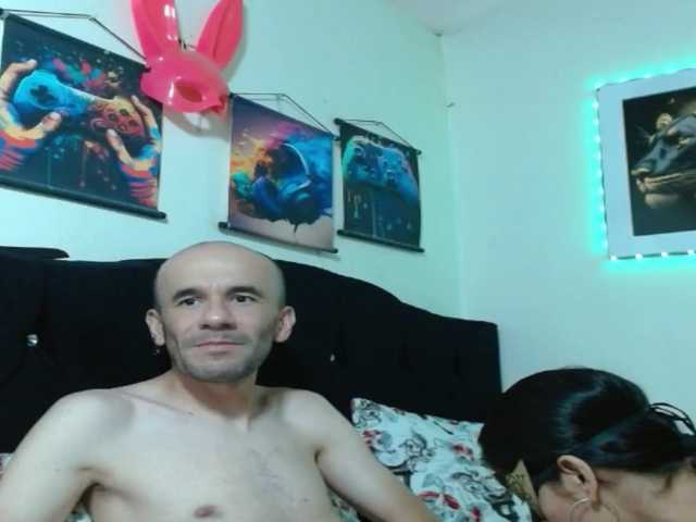 couplehot27 live cam on BongaCams