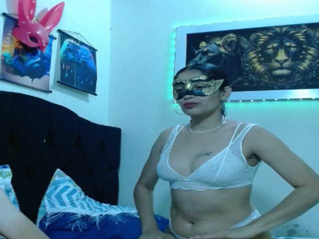 couplehot27