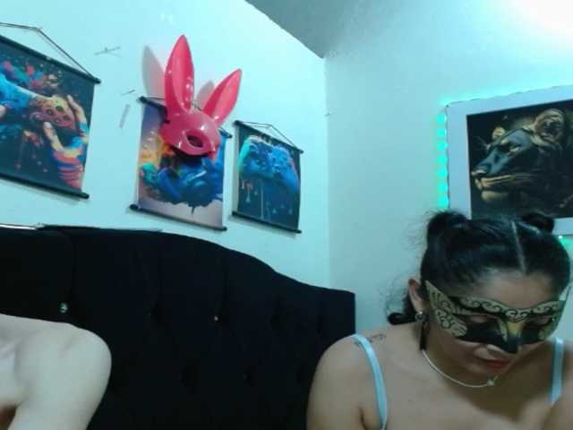 couplehot27 live cam on BongaCams