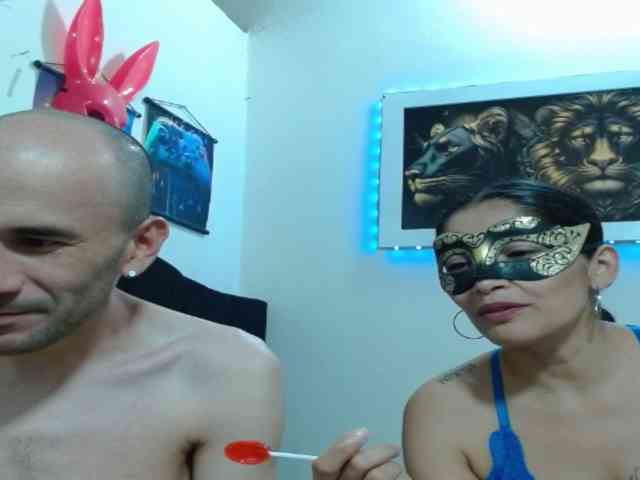 couplehot27 couplehot27
