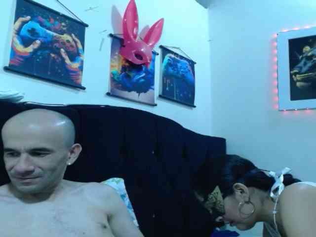 couplehot27