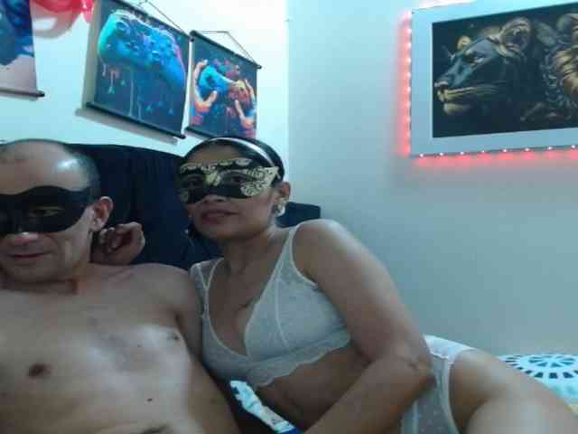 couplehot27