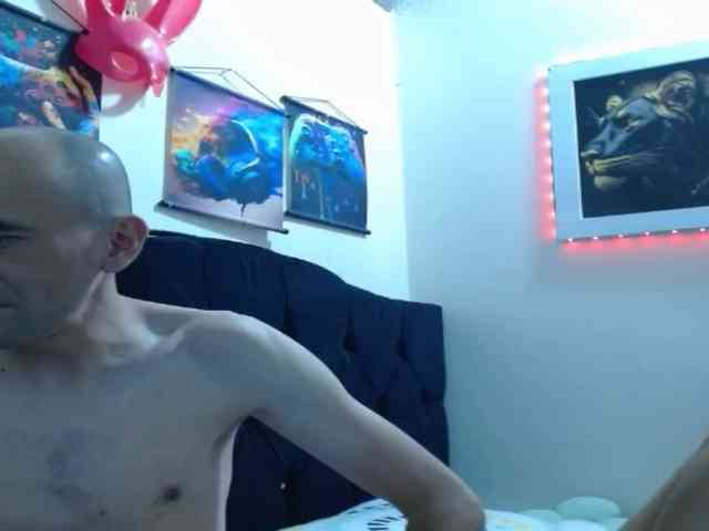 couplehot27