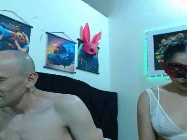 couplehot27
