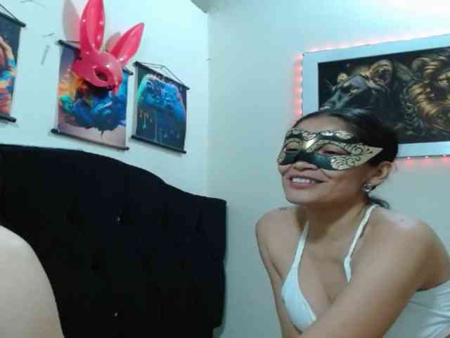 couplehot27