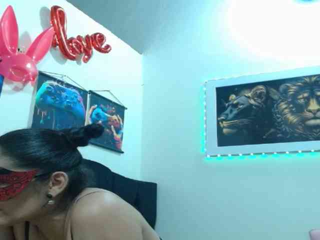 couplehot27 Live Webcam on BongaCams