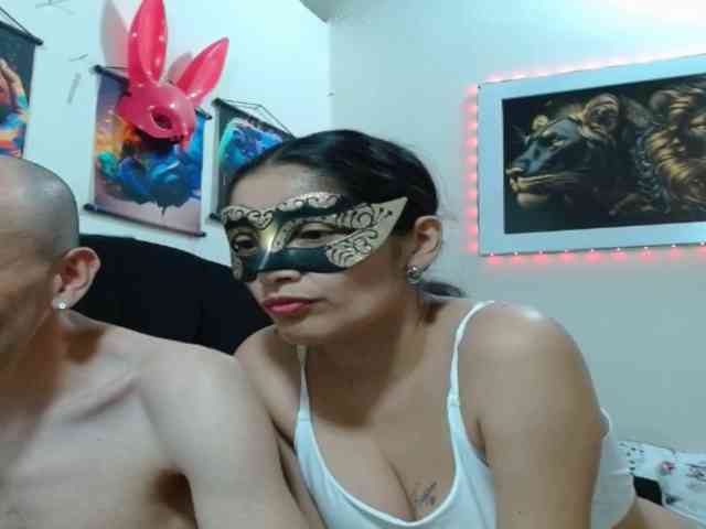 couplehot27
