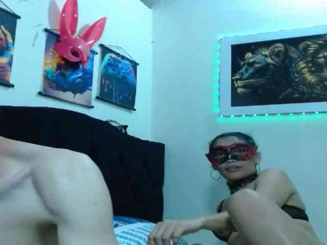 Modelo: couplehot27