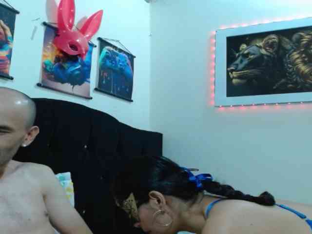 couplehot27