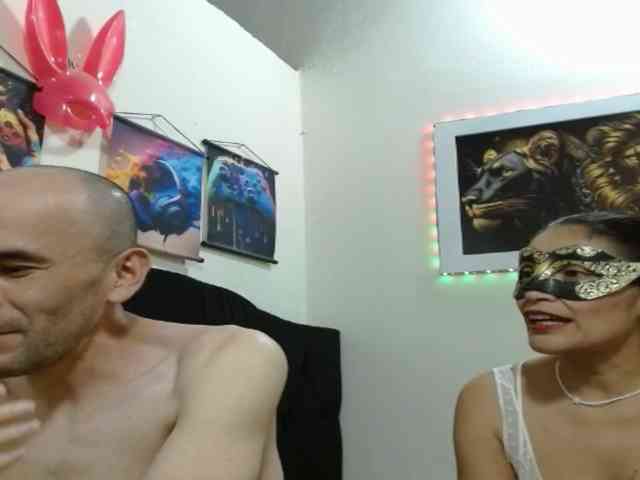 couplehot27 couplehot27