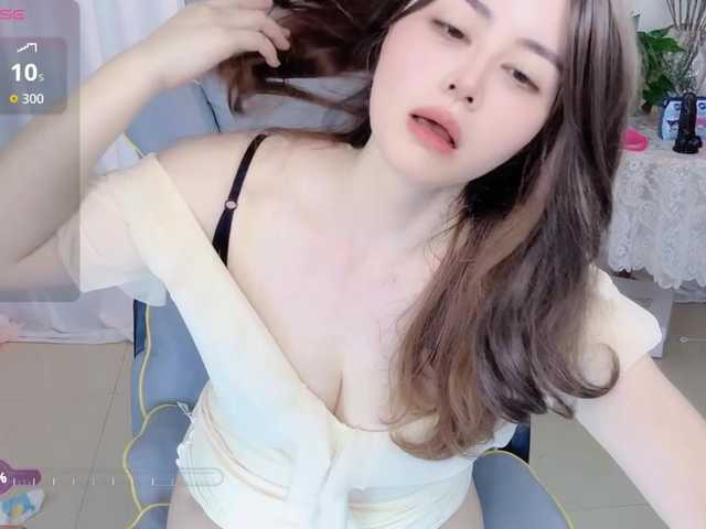 CN-weiwei live cam on BongaCams