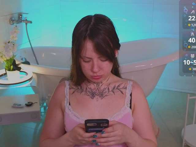 EvelinaCosplay live cam on BongaCams