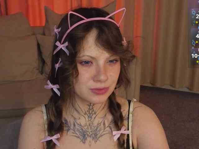 SweetEvelina webcam