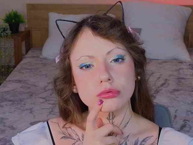 SweetEvelina webcam