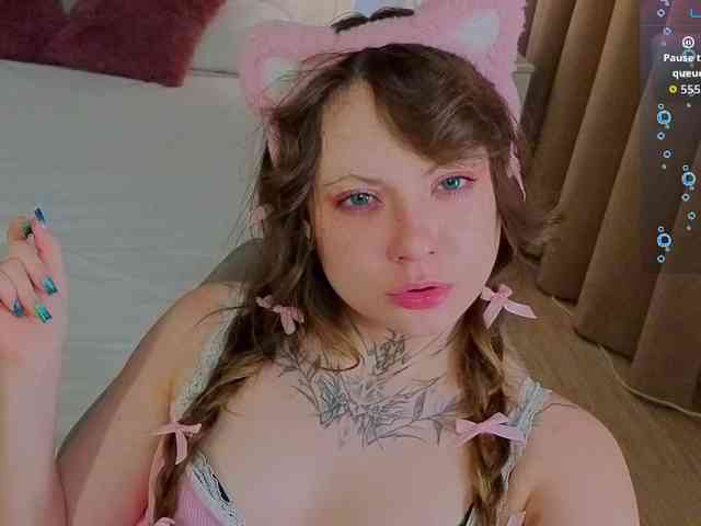 SweetEvelina webcam
