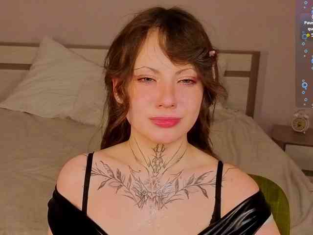 SweetEvelina webcam