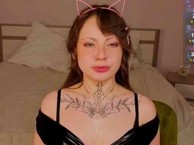 SweetEvelina webcam