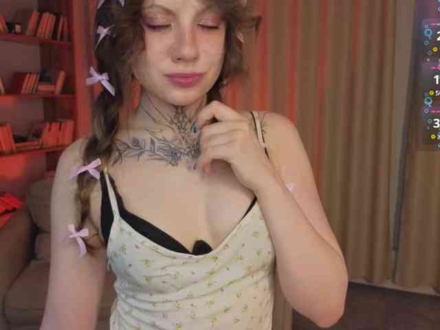 SweetEvelina webcam