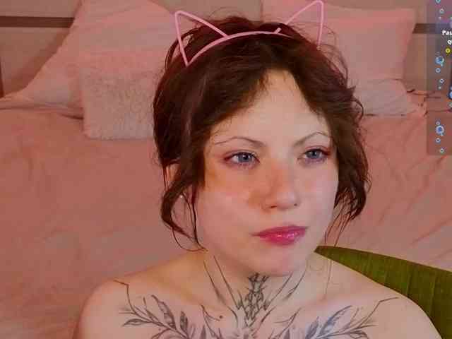 SweetEvelina webcam