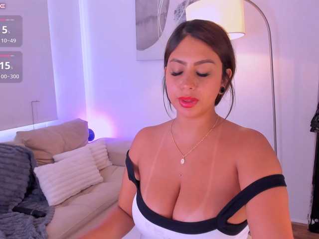 agathabrown live cam on BongaCams