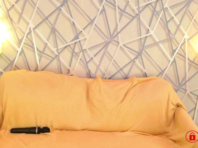 BoobyIANA live webcam show