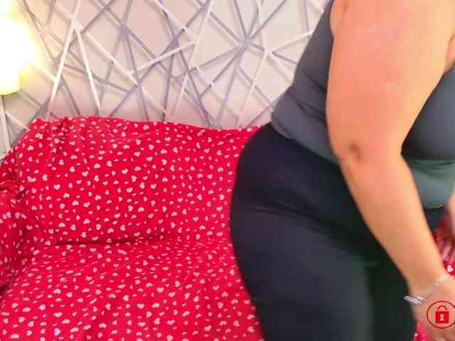 BoobyIANA webcam