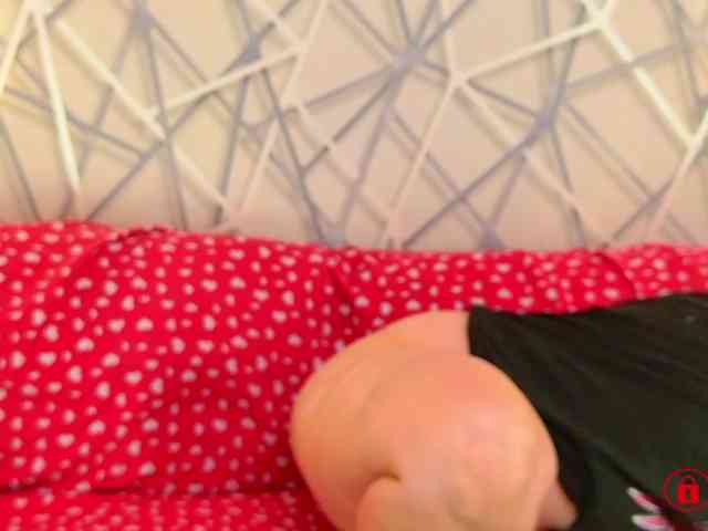 BoobyIANA webcam