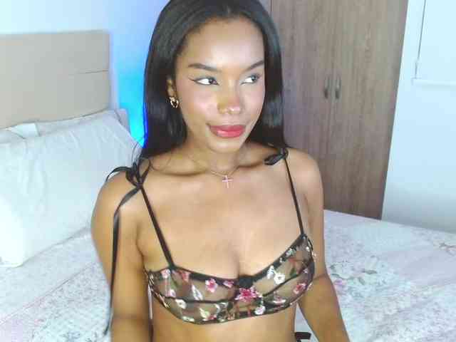 AlanaBale webcam