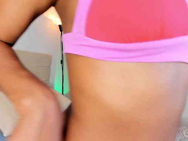 AlanaBale webcam