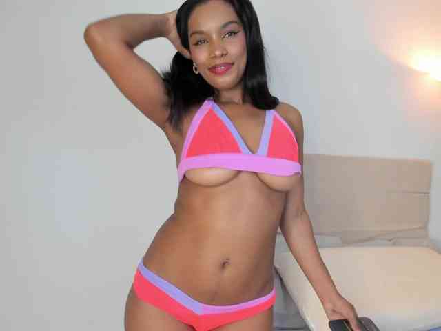 AlanaBale webcam