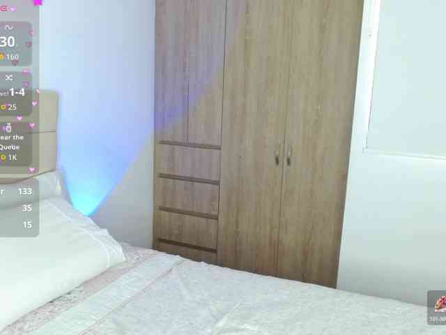AlanaBale webcam