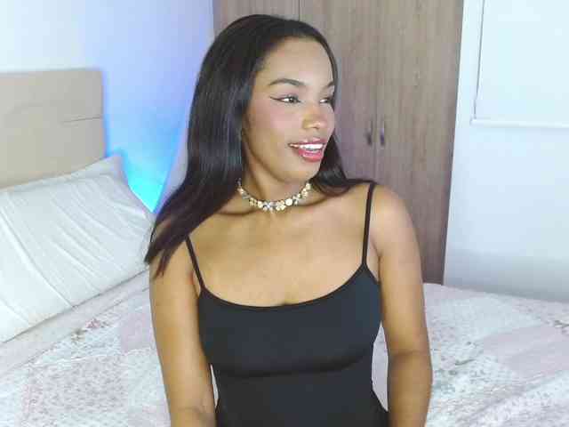 AlanaBale webcam