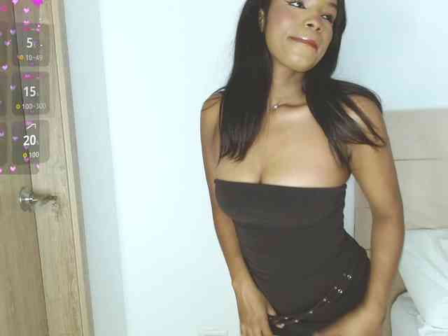 AlanaBale webcam