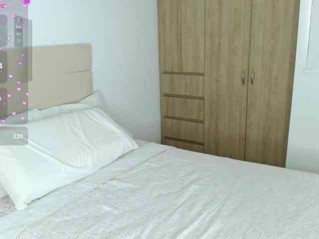 AlanaBale webcam