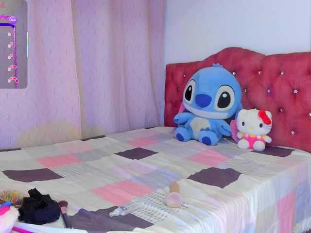 dulce-kim live cam on BongaCams