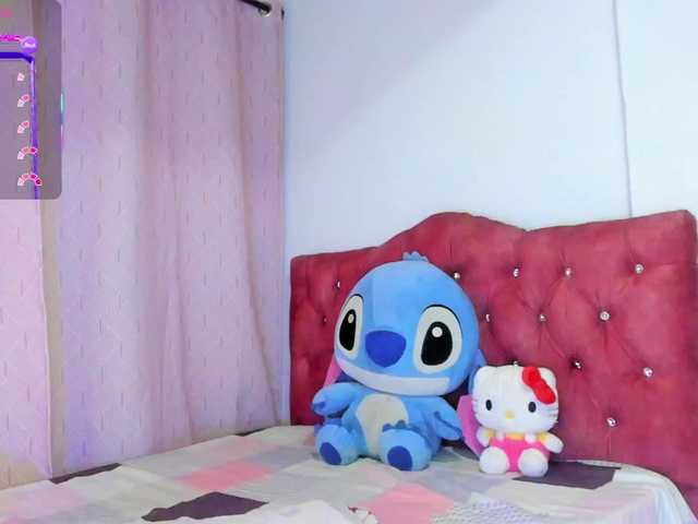 dulce-kim live cam on BongaCams