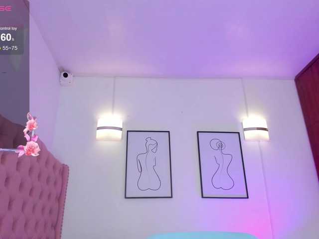 QueenLatina live cam on BongaCams