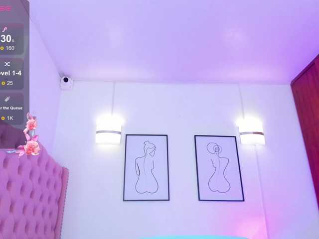 QueenLatina live cam on BongaCams